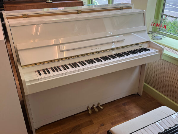 Kawai CE-7
