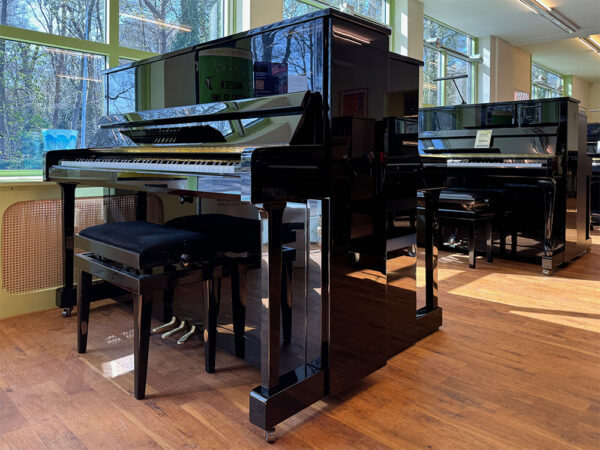 Yamaha B3 PE